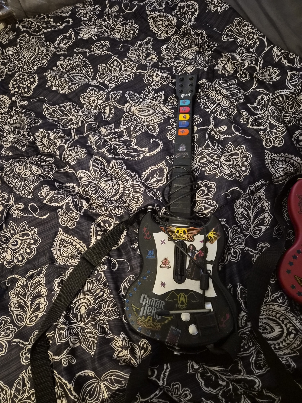 Playstation 2 Guitar Hero Wireless Guitar Controller - Black & White Faceplate